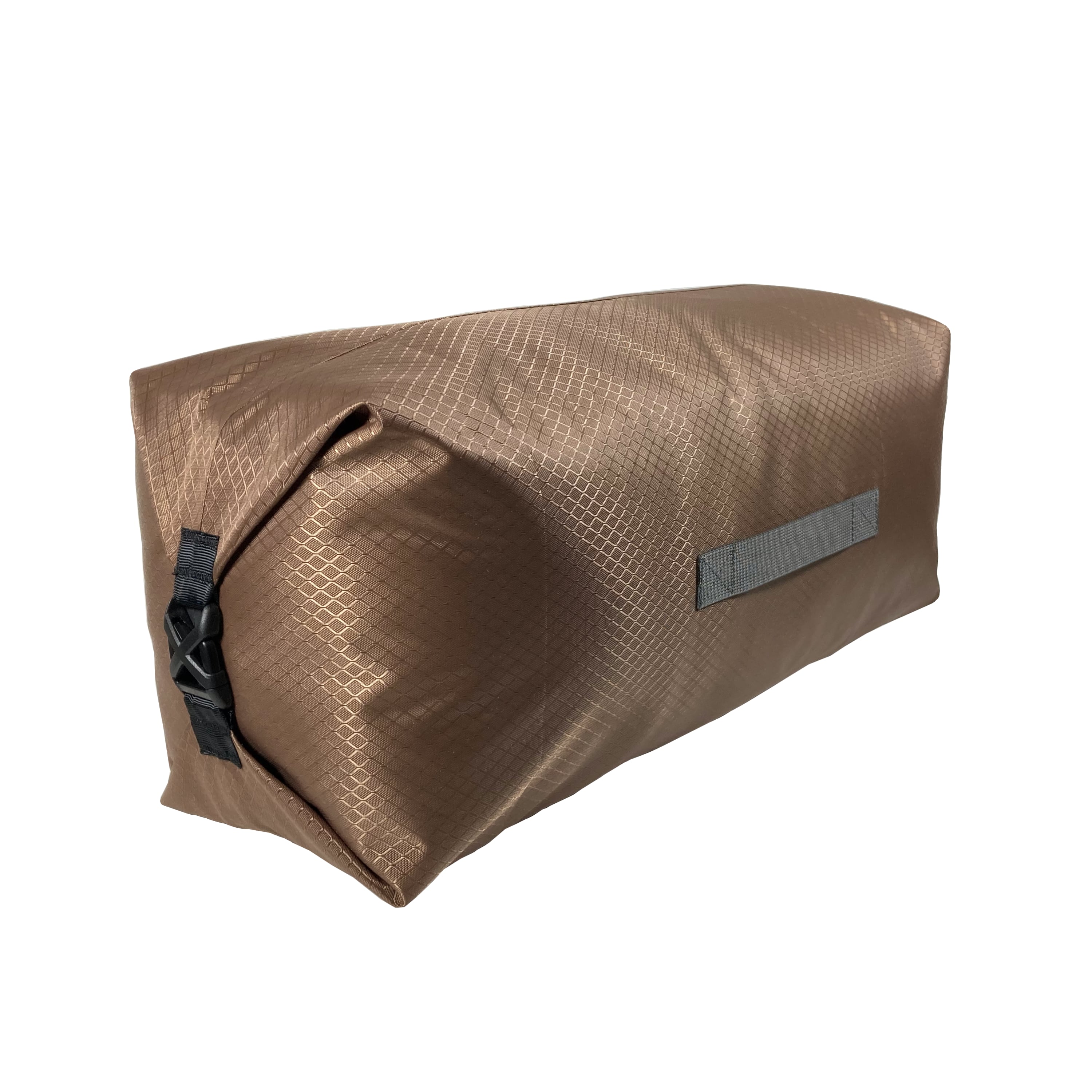 DIY sewing pattern of a handle bar bike bag to make your own gear