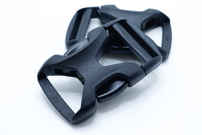 Plastic Super D buckle single adjust for bag making and for sewing outdoor gear projects.