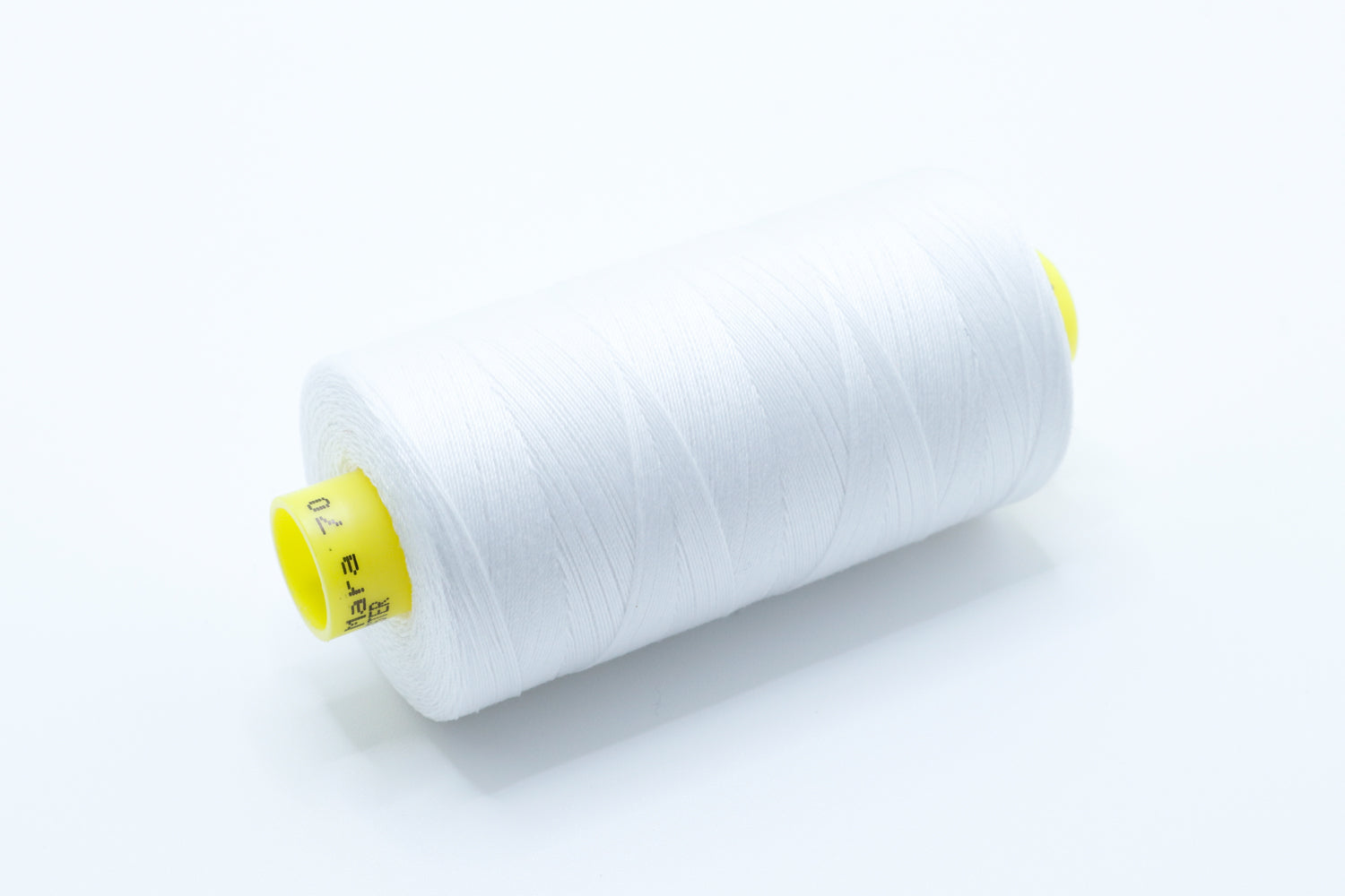 MARA 70 sewing thread in white for bag making and other sewing projects