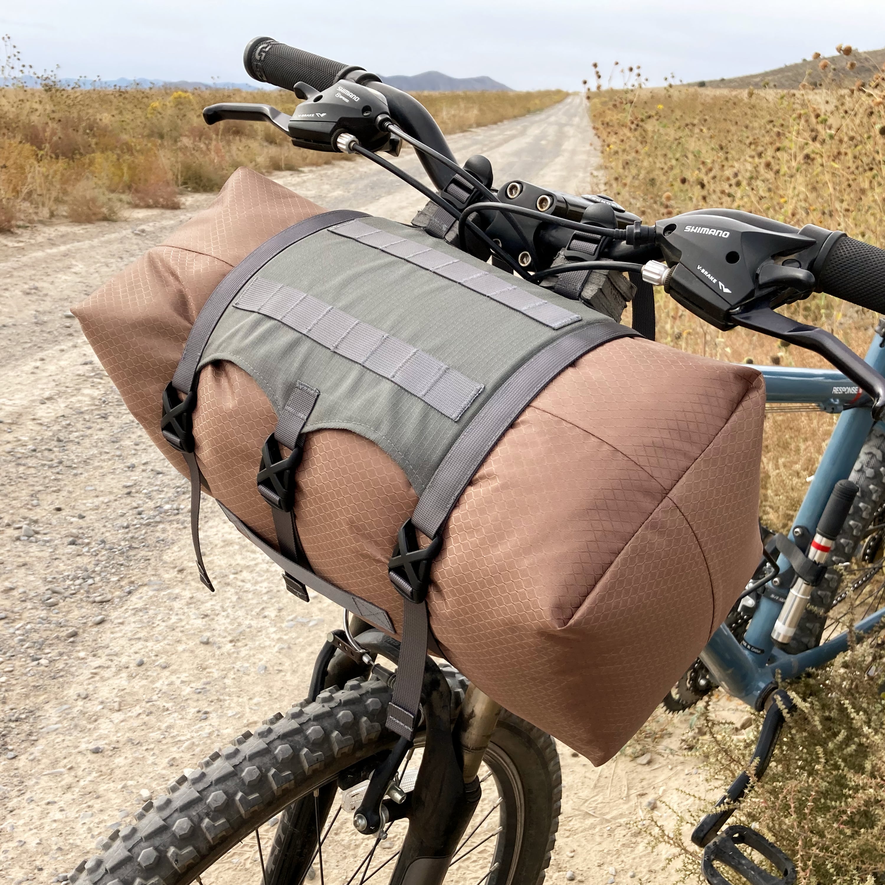 DIY sewing pattern of a handle bar bike bag to make your own gear