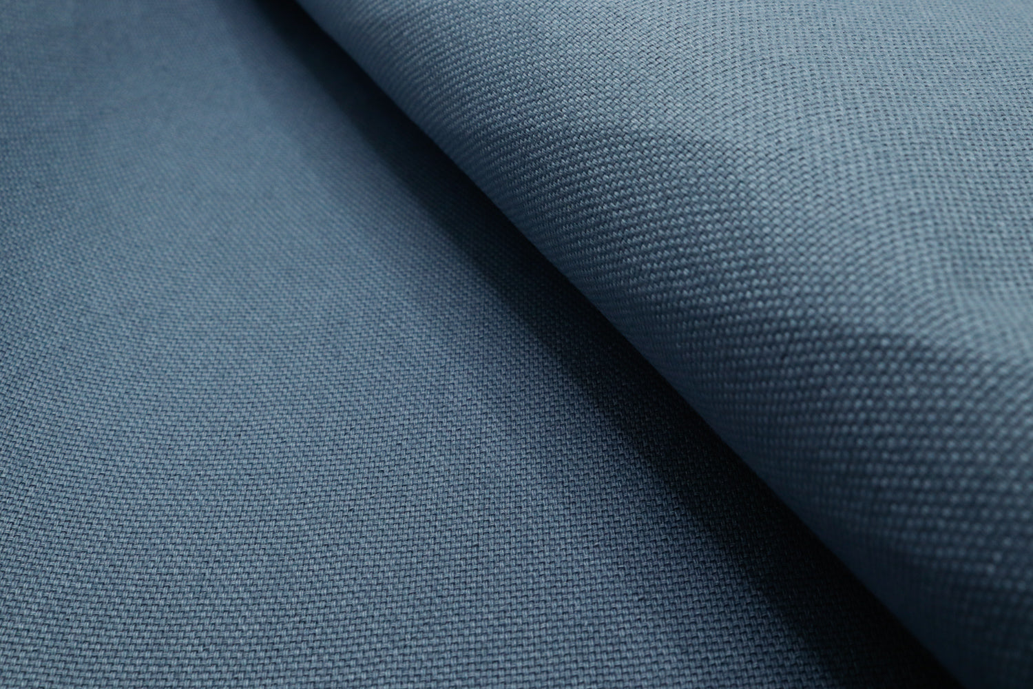 X-PAC X11 cotton duck pack fabric closeup to show the fabric texture and the x-ply ripstop pattern in the fabric