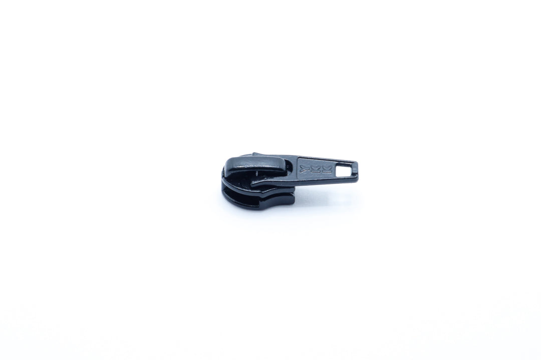 Zipper Pull for #5 Plastic Zipper - Black