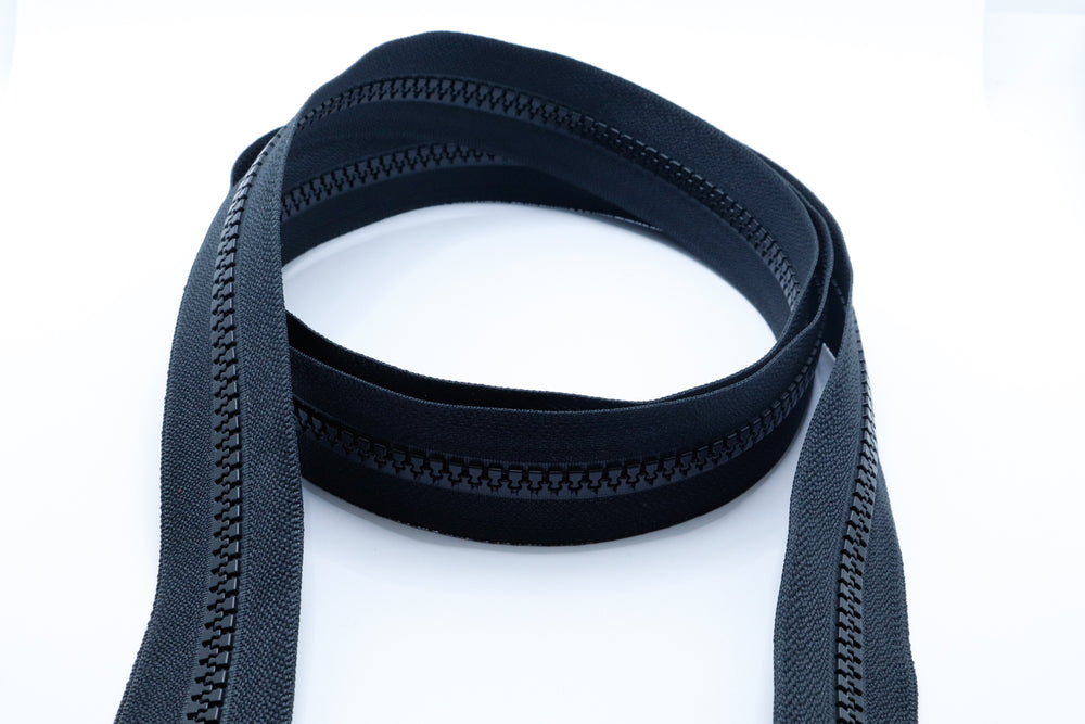 YKK Vislon molded-tooth zipper chain by the foot in black